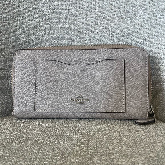Coach Wallet - Picture 1 of 3